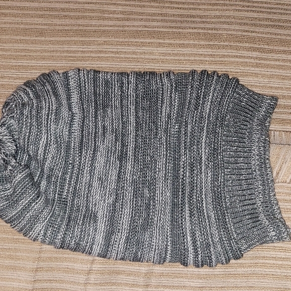 ❄️NWOT SHEIN Knit Slouchy Beanie❄️ - Picture 3 of 3